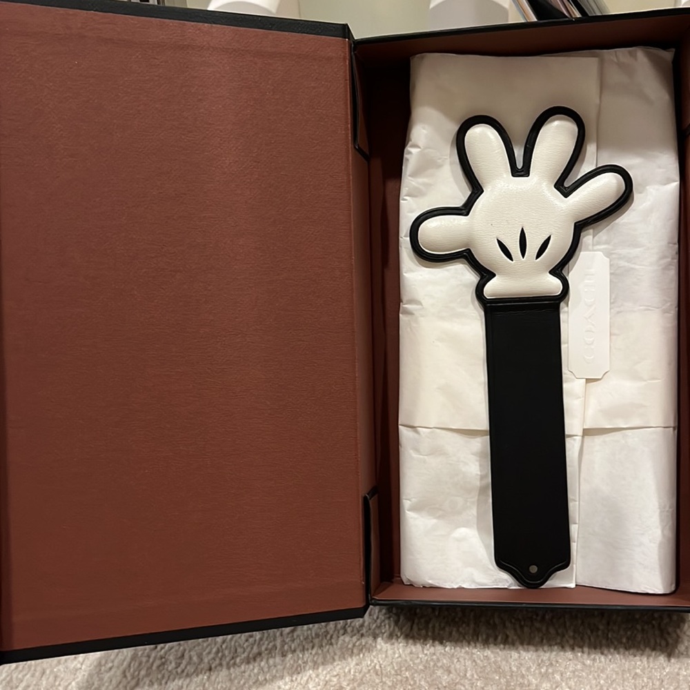 NIB COACH Disney collection Mickey Glove bookmark